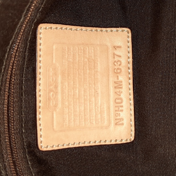 Coach signature shoulder bag - Picture 5 of 8